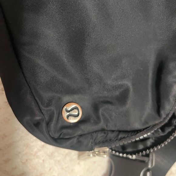 lululemon athletica Black Nylon Crossbody Sling - Picture 6 of 6